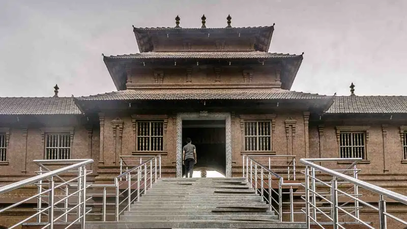 Someshwar Temple, Mangalore, ancient Hindu temple, Dravidian architecture, Karnataka